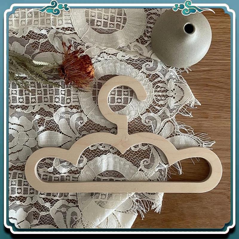 Rounded Corners Cloud Baby & P - Baby Clothing Drying Rack recension och pris